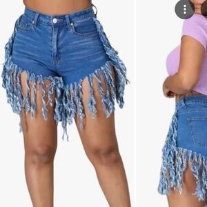 NWT Extra soft traffic jean shorts size 7 ❤️